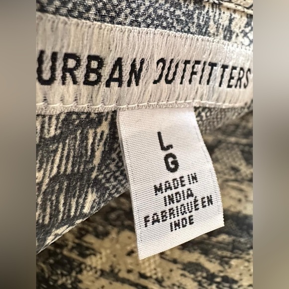 Set of 2 Urban Outfitters Camille Pleated Babydoll Mini Dress Size L - Picture 8 of 8